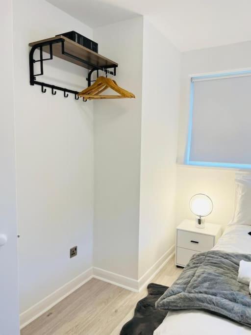 New Fully Furnished Cosy Home Balderton Экстерьер фото